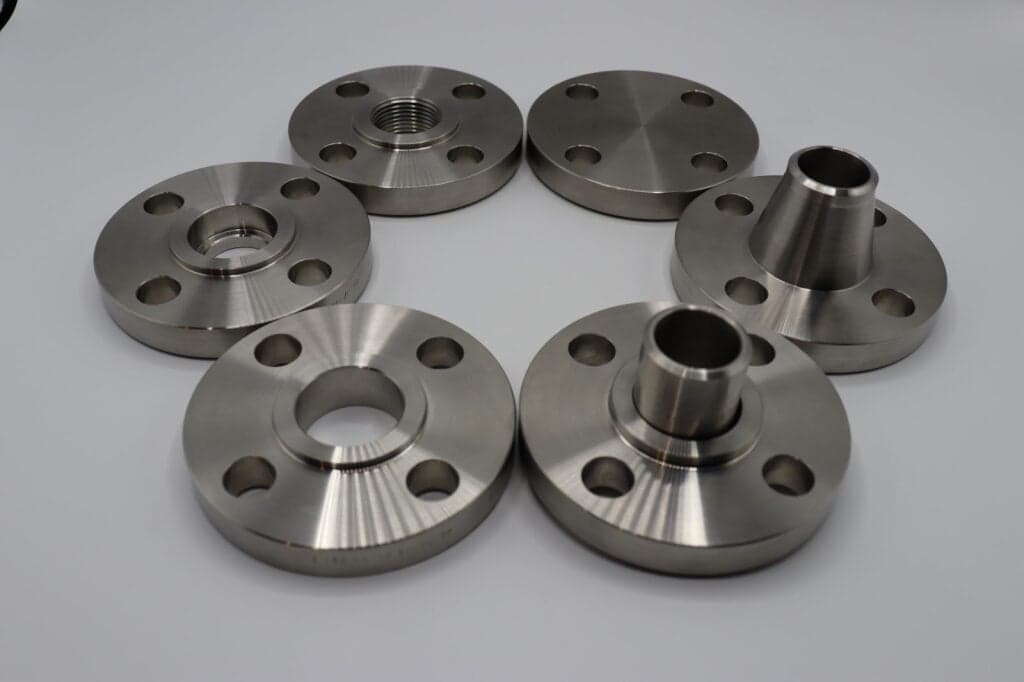 Six steel flange types: weld neck, slip-on, blind, threaded, socket weld and lap joint
